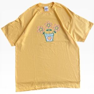 Vintage Anvil Golden Yellow Single Stitch Cotton Embroidered Flowers Tee T-Shirt